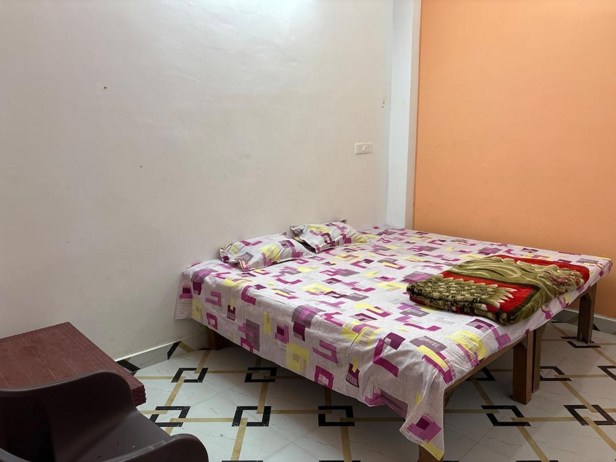 Vibhav Nivas Apartment *