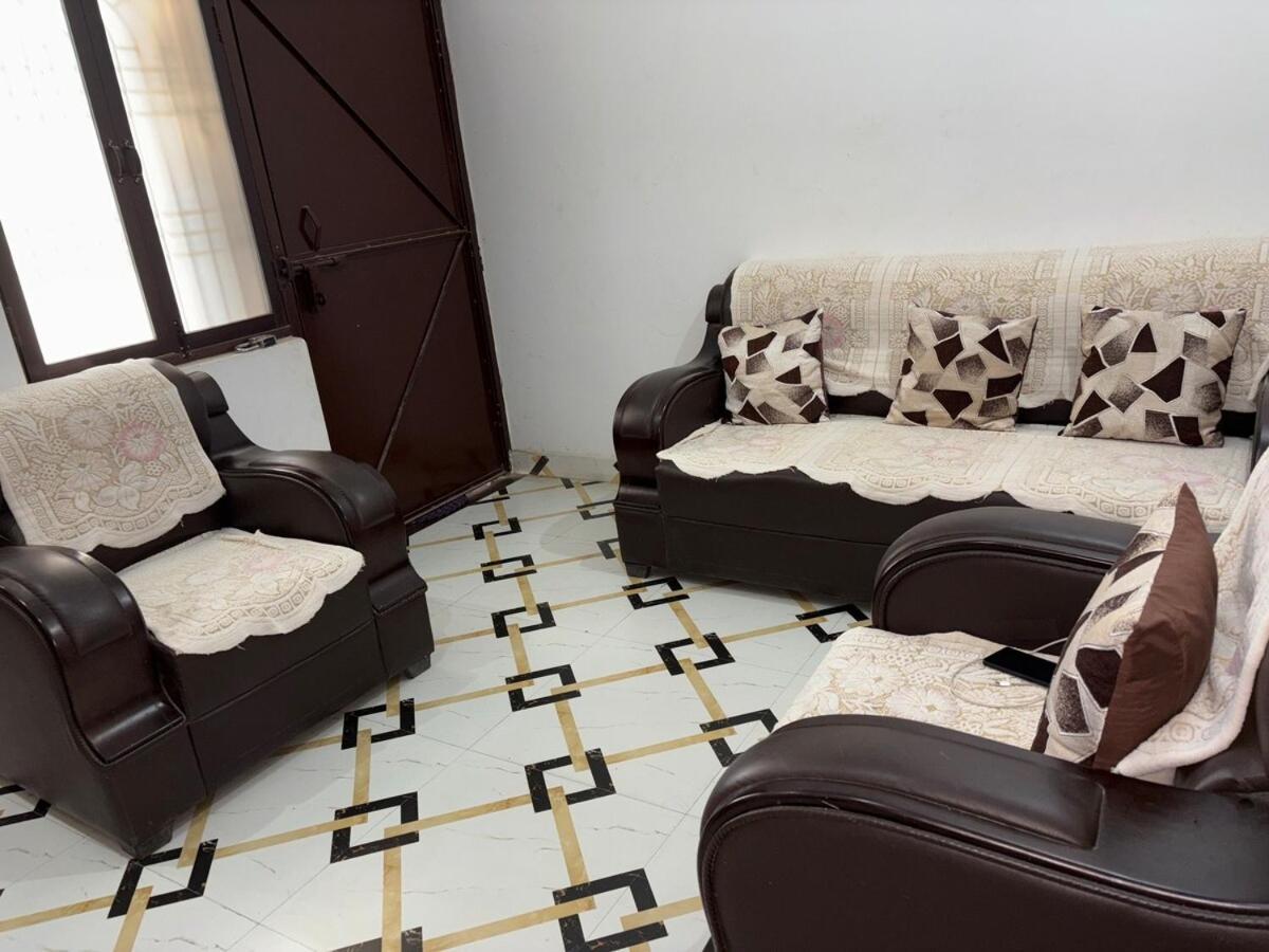Vibhav Nivas Apartment *